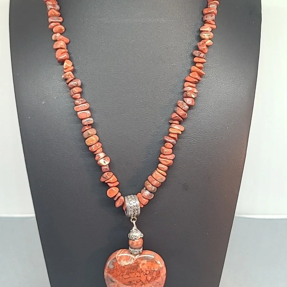 Vintage Red Jasper Heart‎ Chip Necklace Woman Heart Pendant Earthy Boho